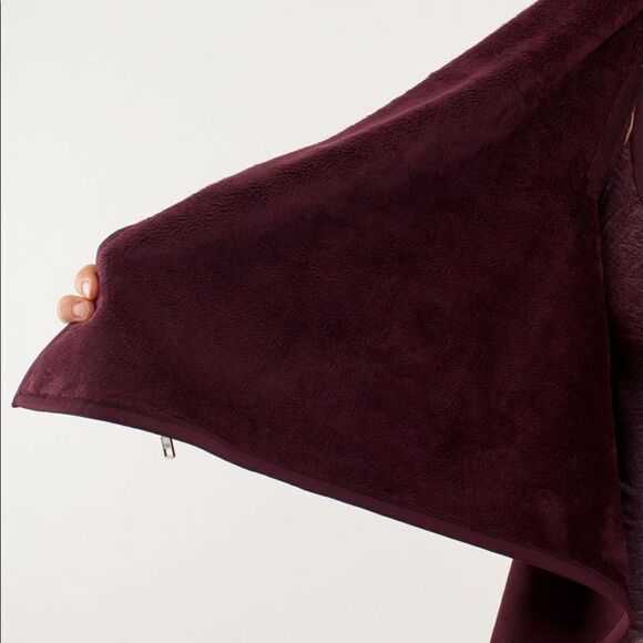 Presence of Mind Jacket Wrap- Bordeaux Drama- Lulu - Picture 6 of 11